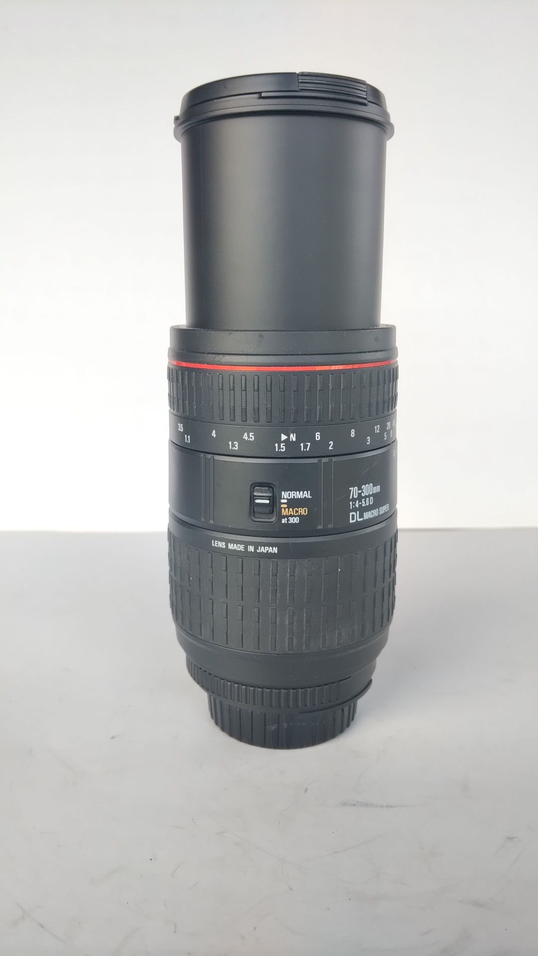 Objectiva Sigma 70-300mm 1:4-5:6 Macro. Para Nikon. Ler texto