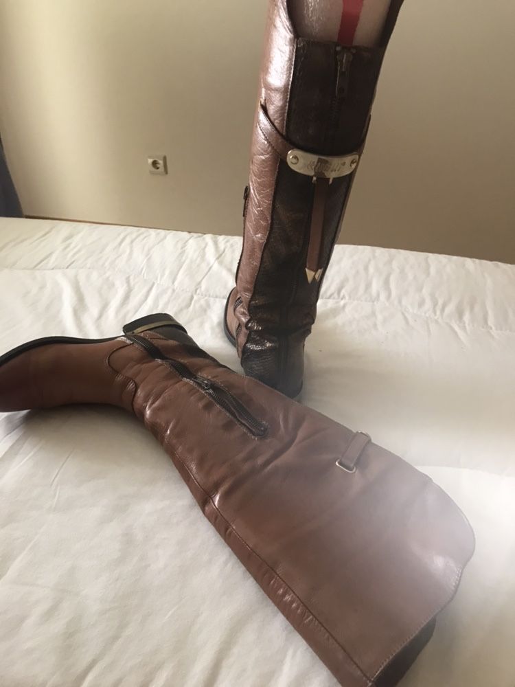 Botas cano alto camel nova em pele marca regui