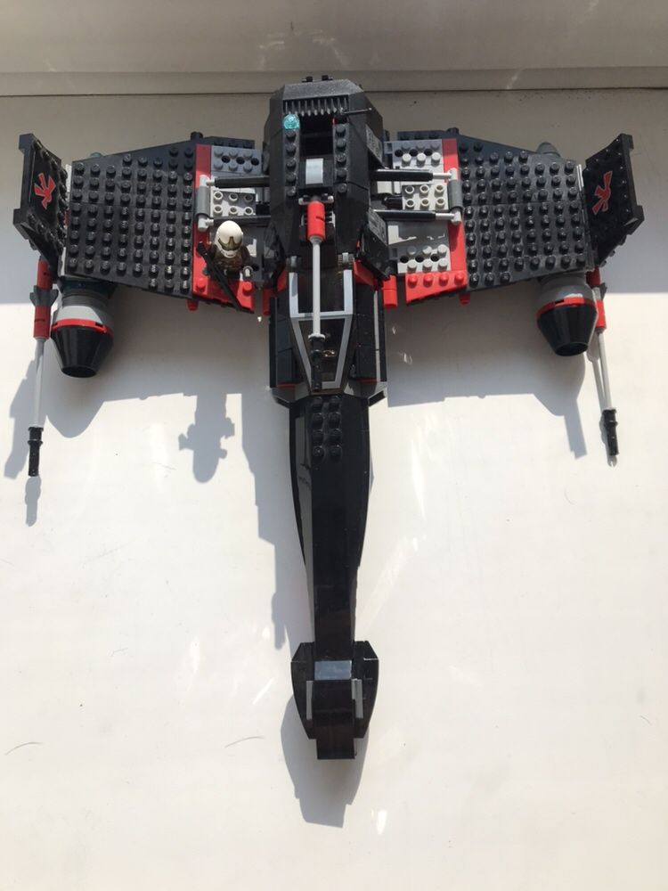 LEGO Star Wars Секретный корабль воина Jek-14