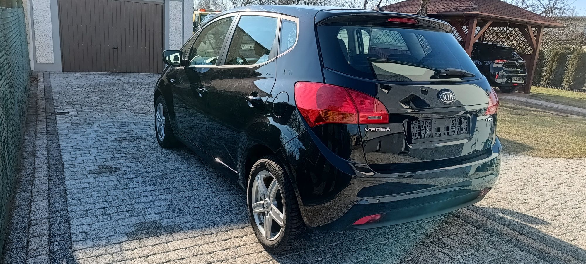 Kia Venga 1.6 crdi Klima, Navi, Grzane fotele.
