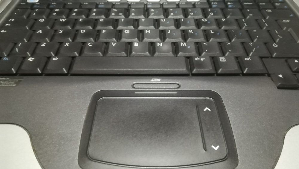Laptop HP Compaq nx9020 1,4Ghz 512RAM 40GB, Windows + Linux