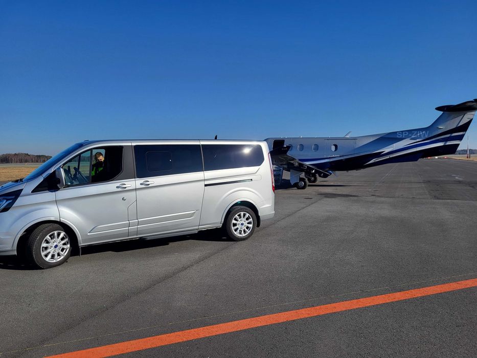 Licencjonowany przewóz osób bus, wesela, imprezy, wycieczki, transfery