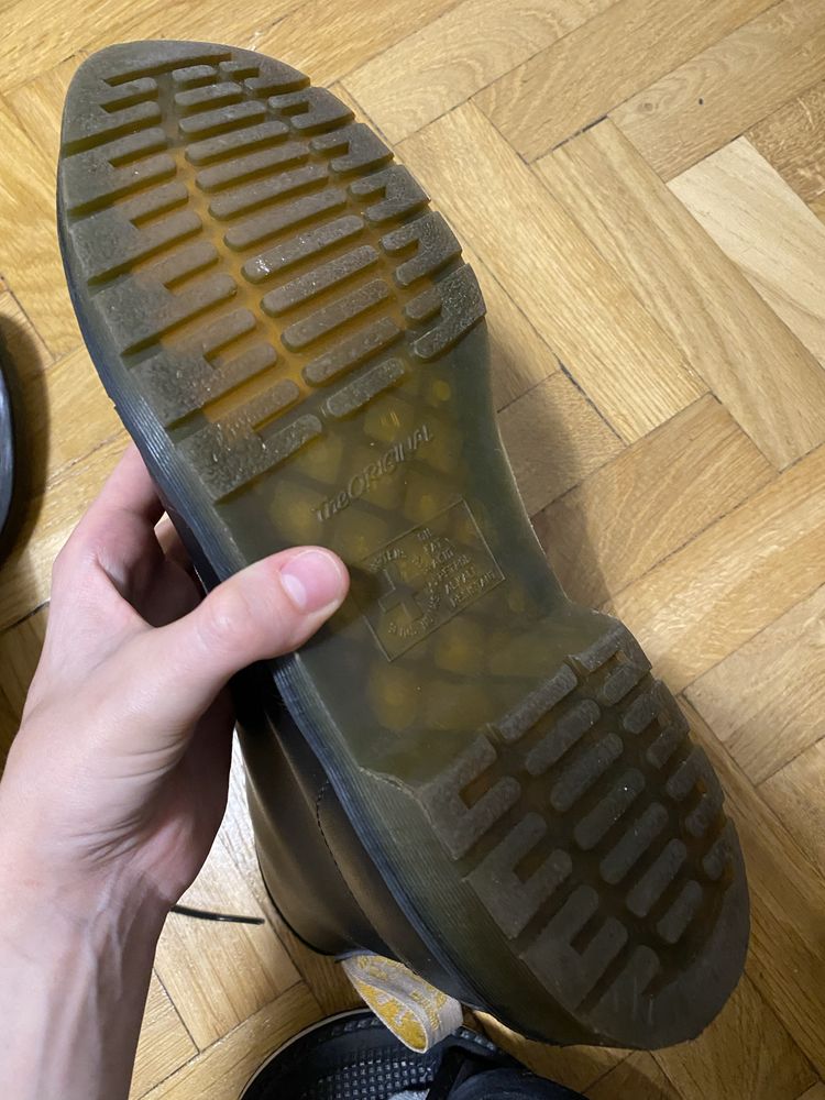 dr martens VEGAN dlugie sznurowane r.45