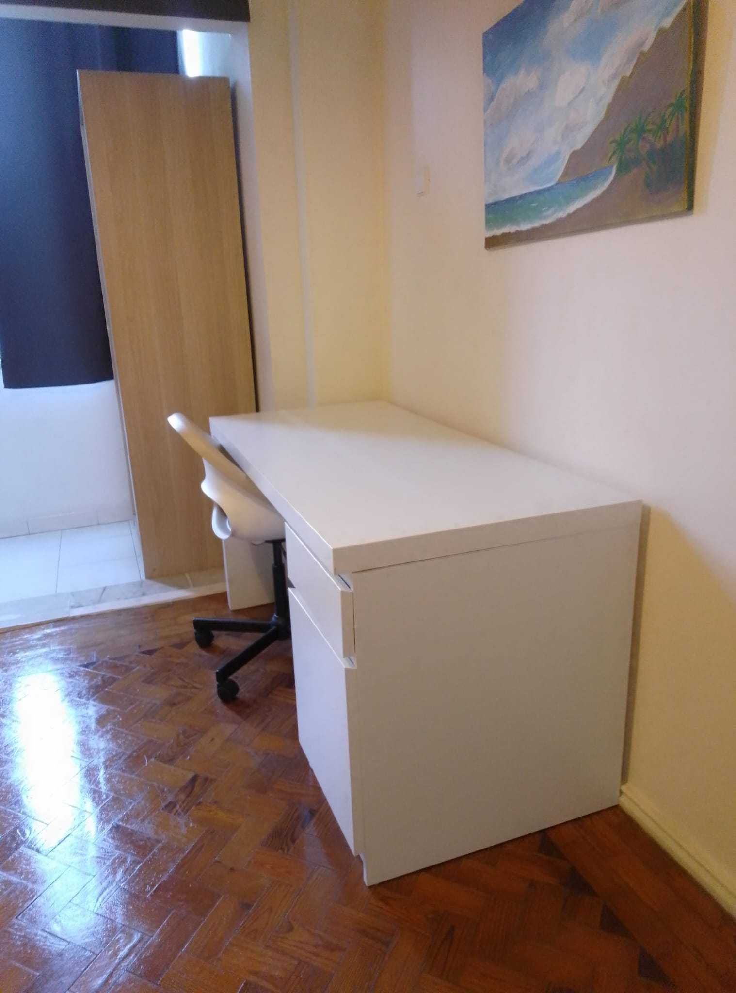 Aluga-se quarto rapariga estudante ou trabalhadora