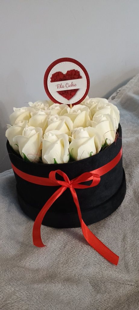 Flowerbox z mydlanych róż