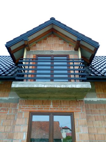 Balustrada barierka zewnetrzna balkonowa tarasowa metalowa stalowa