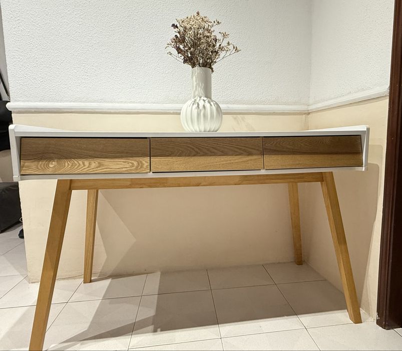 Consola de entrada
