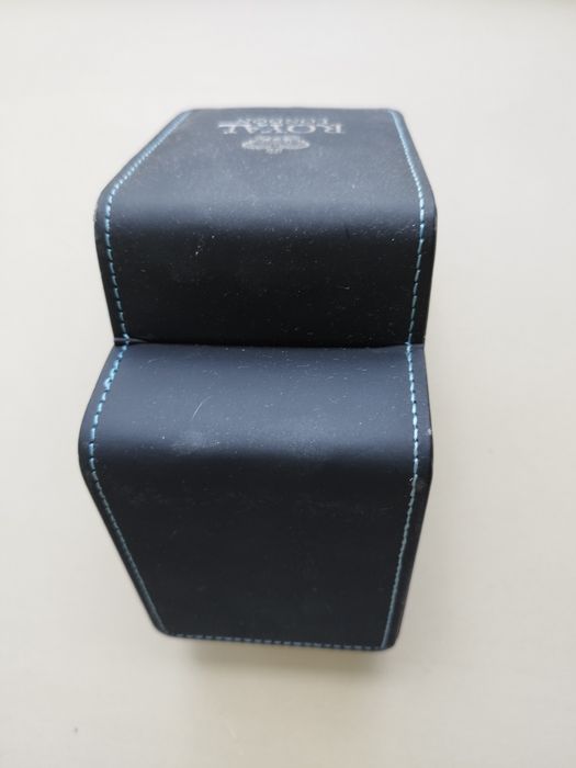 Коробка, коробочки.