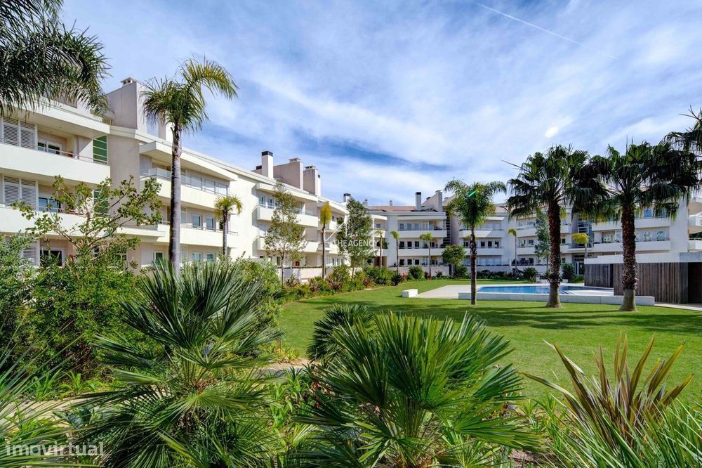 Apartamento duplex T4+1 moderno e espaçoso no Condominio Splendid Belo