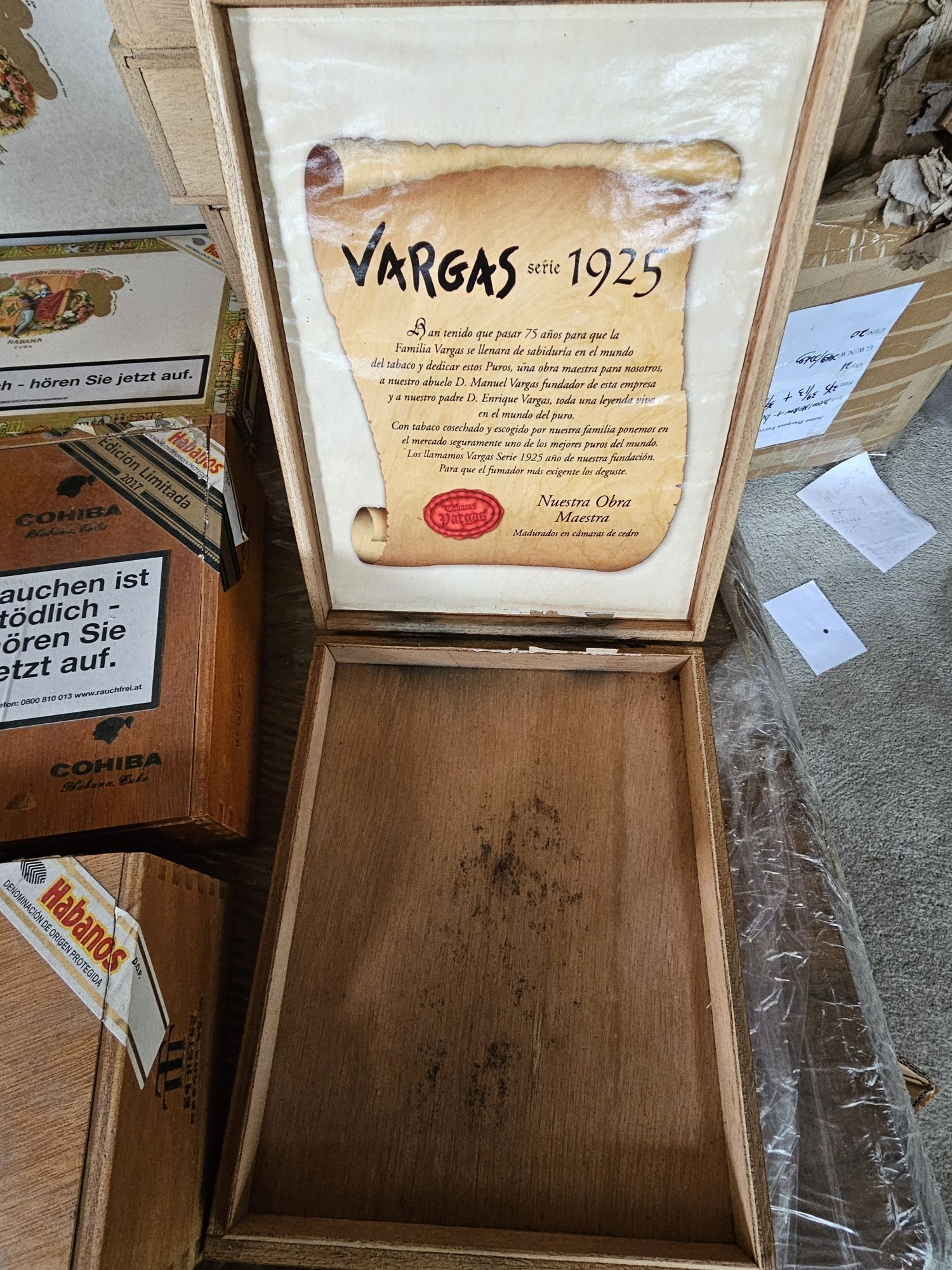 Lote de caixas de charutos ( vazias)