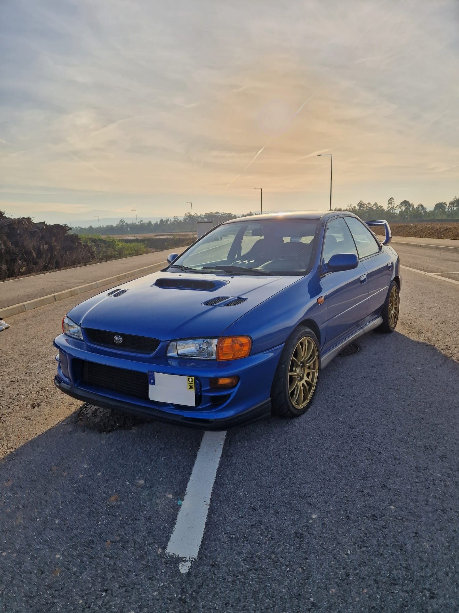 SUBARU IMPREZA  2.0