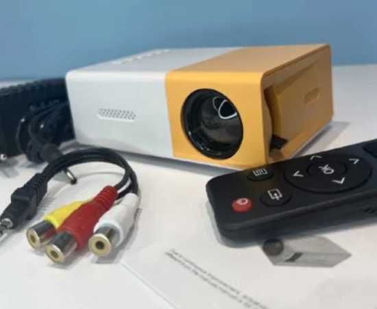 Портативний проектор yg300 з динаміком мультимедійний проэктор