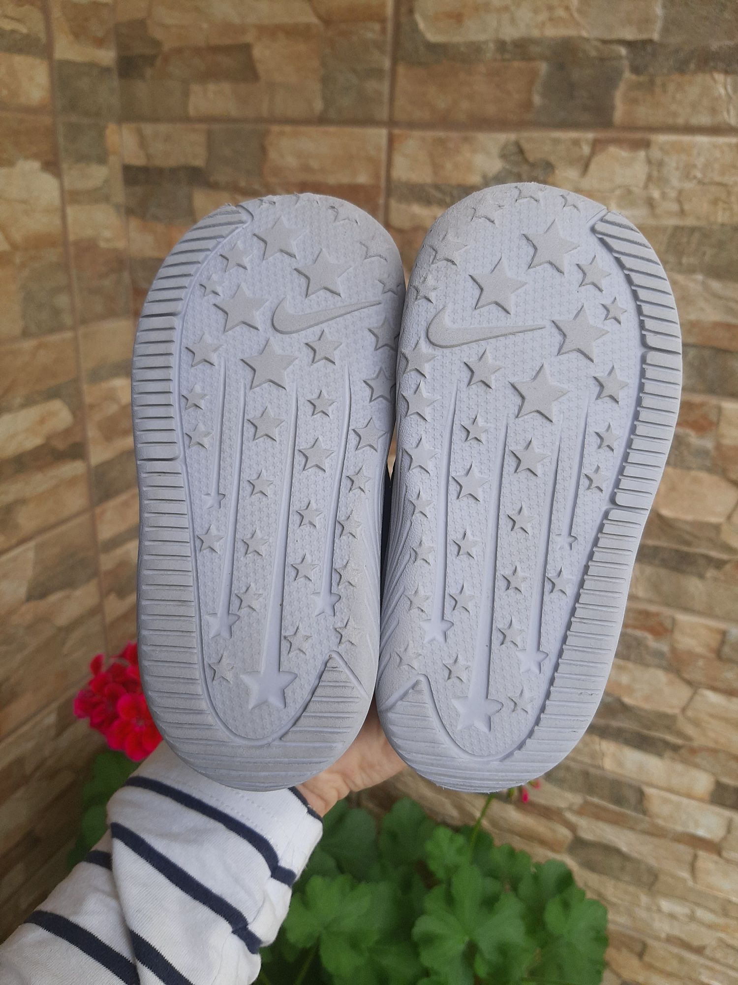 Buty Nike Star Runner r. 22