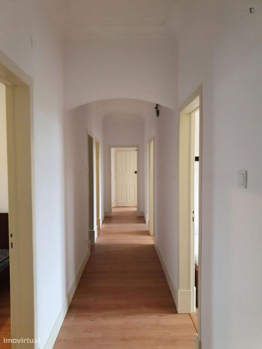 Quarto - localizado em Alameda Lisbon