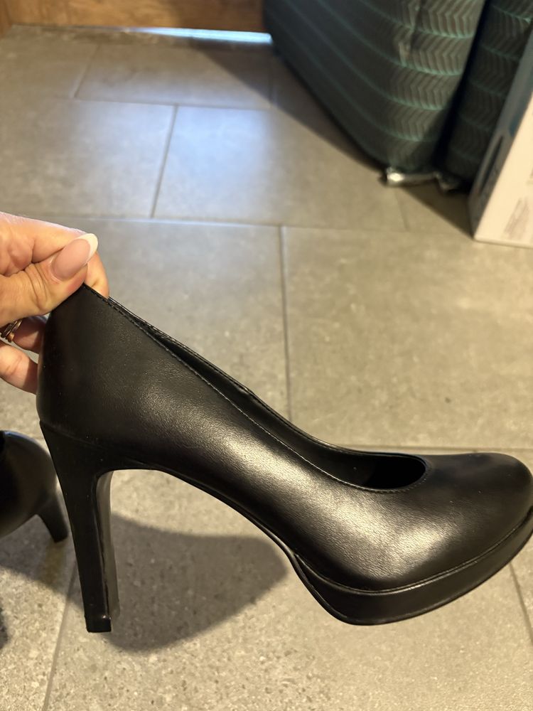 Buty nowe dalskie stan idealny