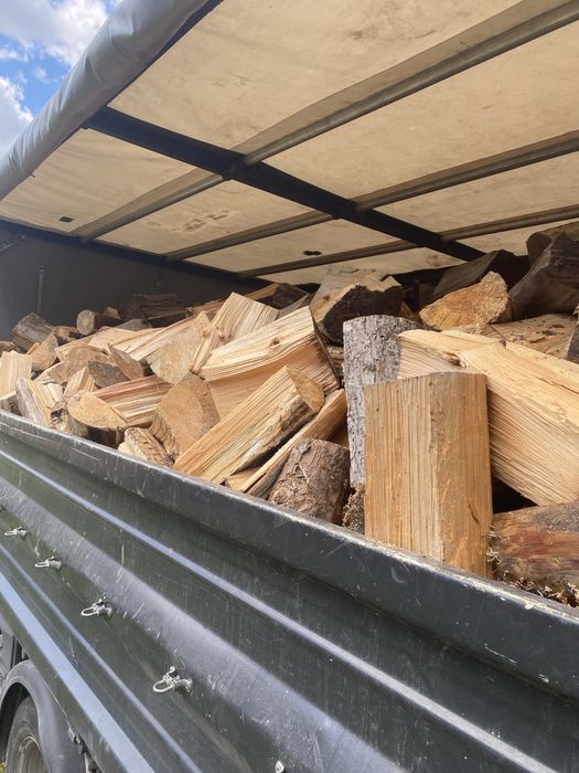 Drewno opałowe suche sosnowe 250 zl /mp porąbane