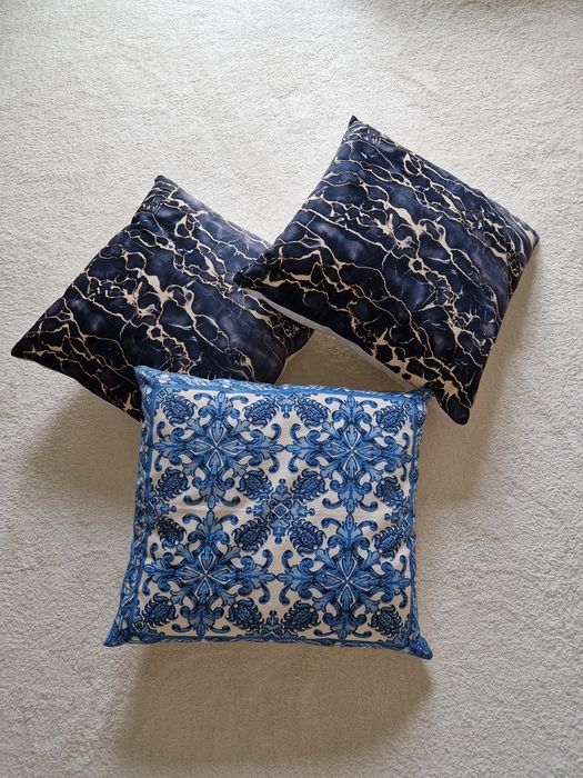 Almofadas (várias). Todas em bom estado.