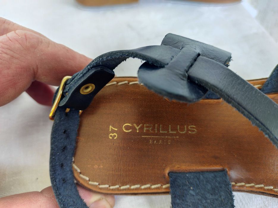 Брендовие кожанние босоножки Cyrillus р.37-37.5