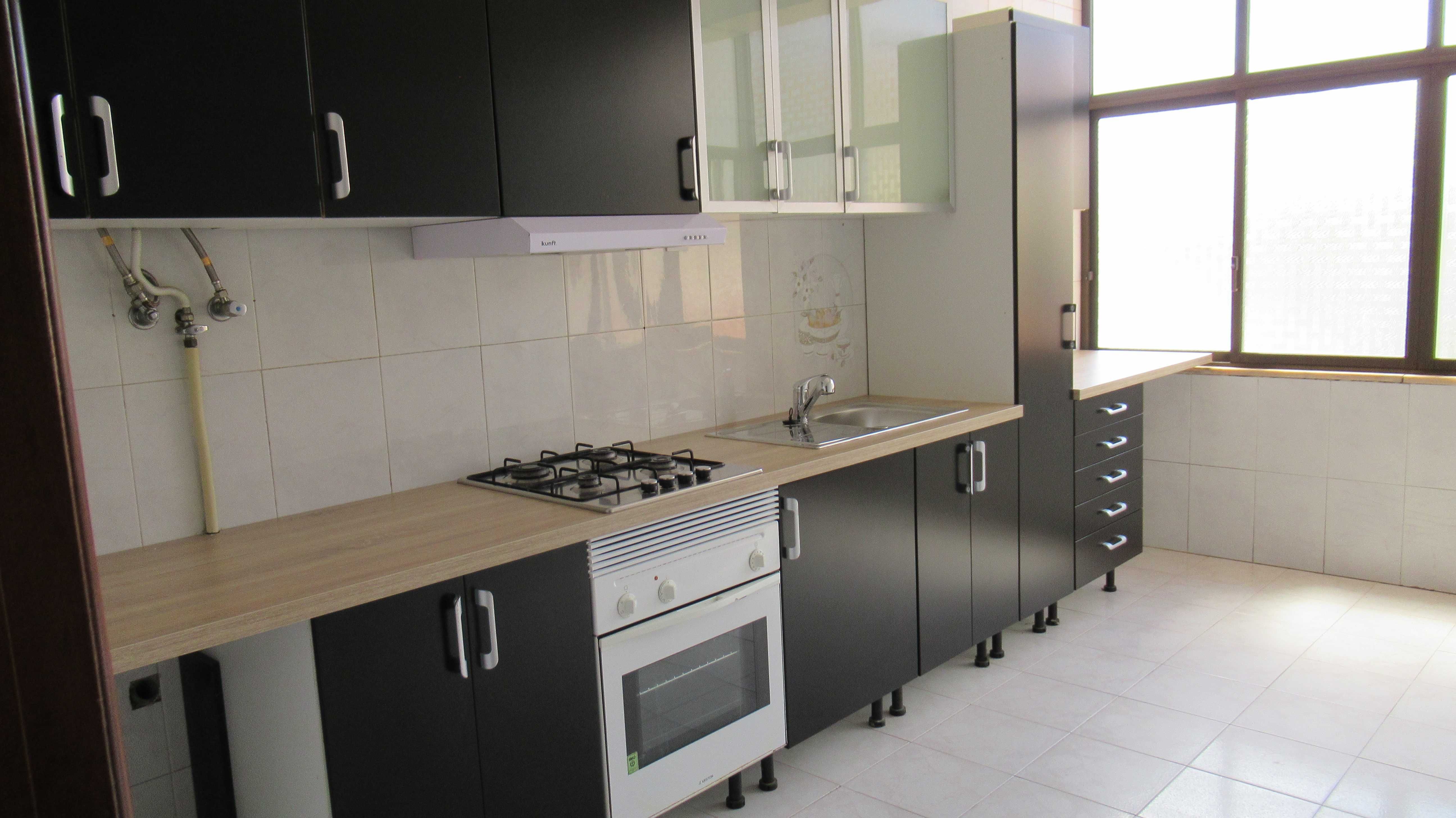 Primeiro Andar de Moradia- Bairro Casal 
do Trigache - Famões Odivelas