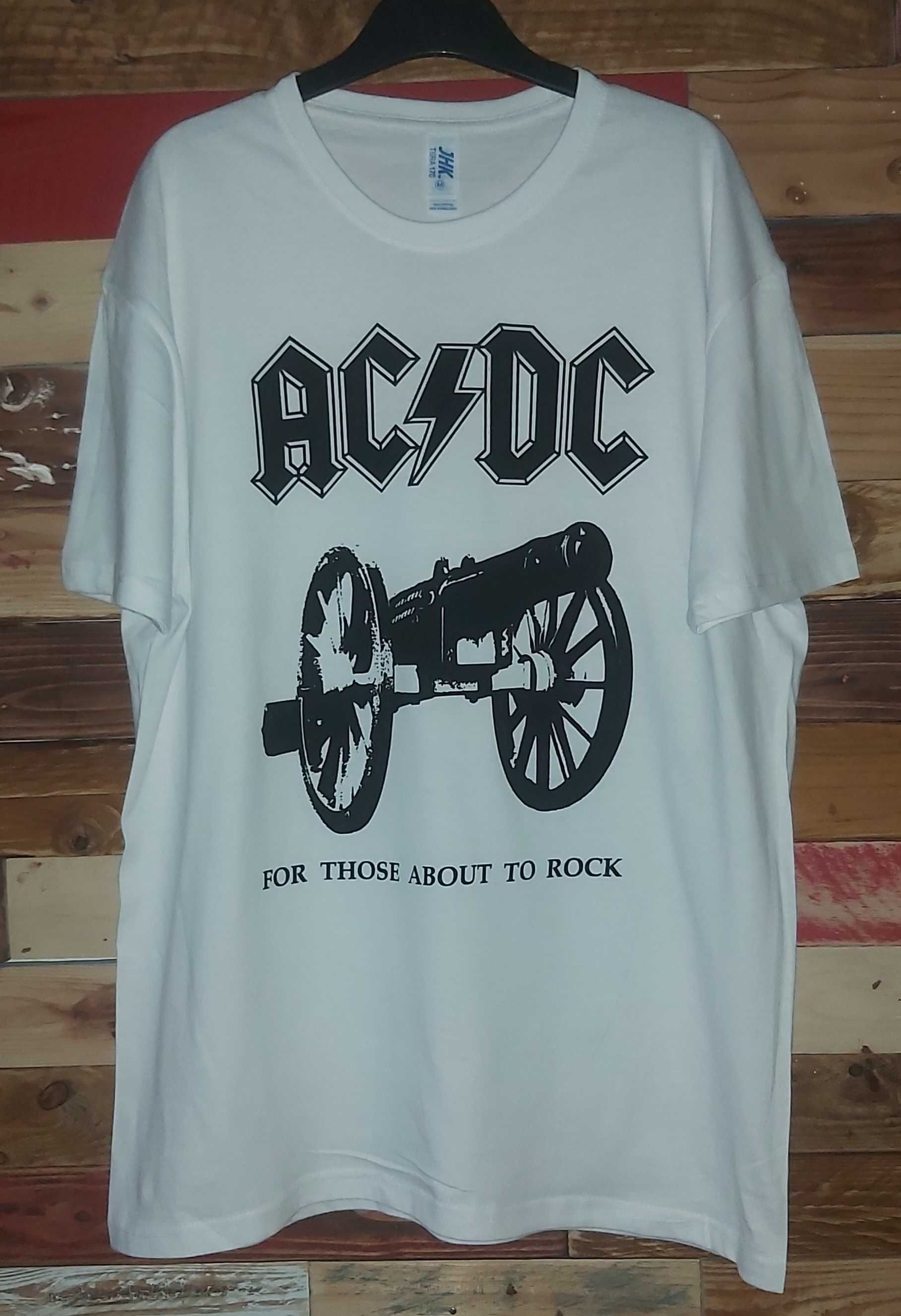 AC/DC - T-shirt - Nova