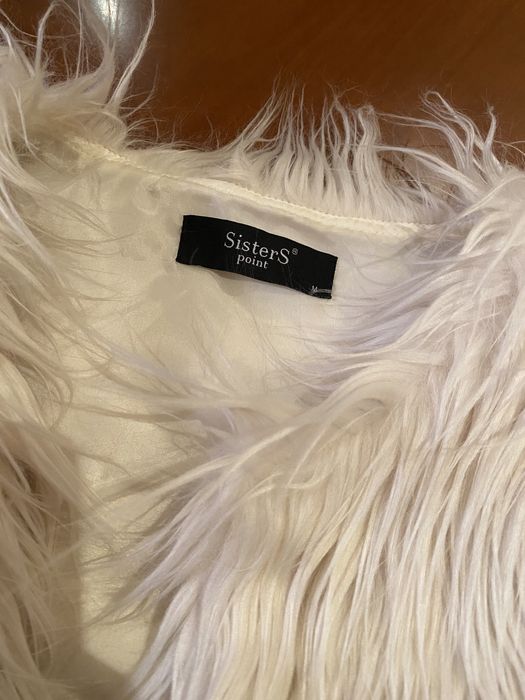 Безрукавка, жилетка жіноча зі штучного хутра