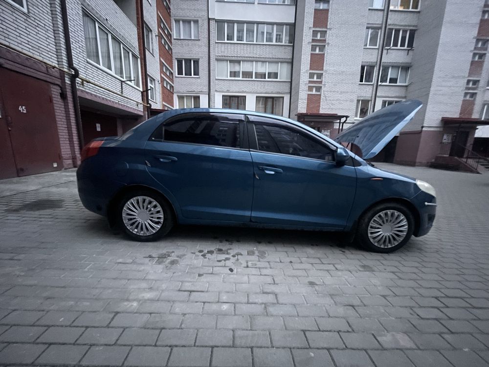 Заз Forza 2013р газ бензин нюанси тільки по кузову пробіг 86000 ТОРГ