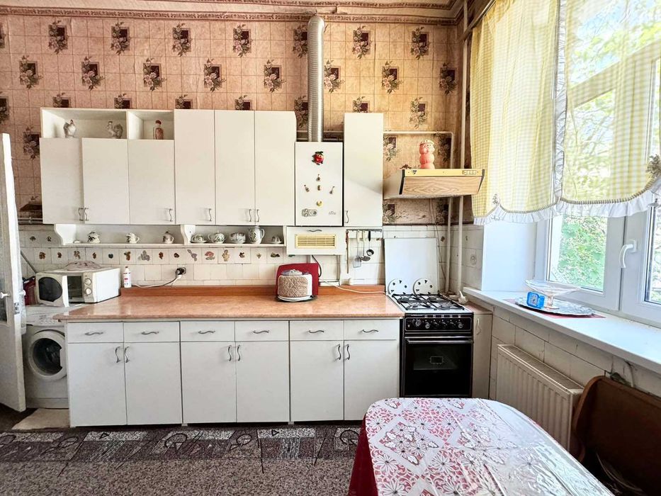 Продам 4к.квартиру. Автономное отопление! Закрытый двор.