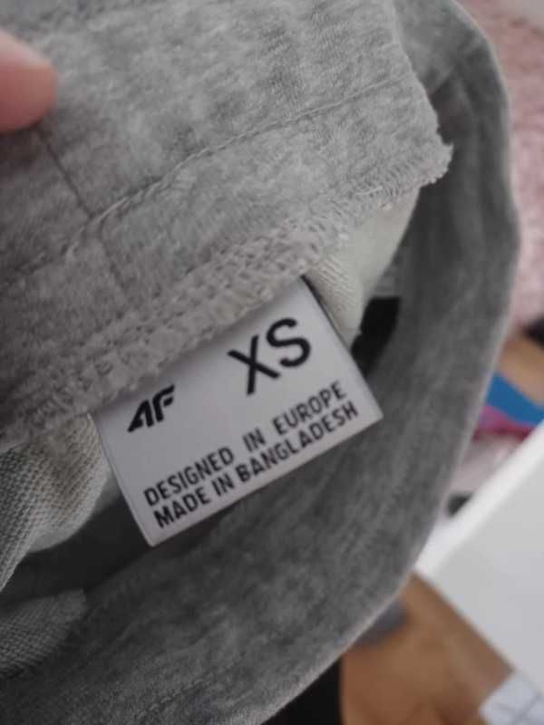 Krótkie spodenki dresowe 4F