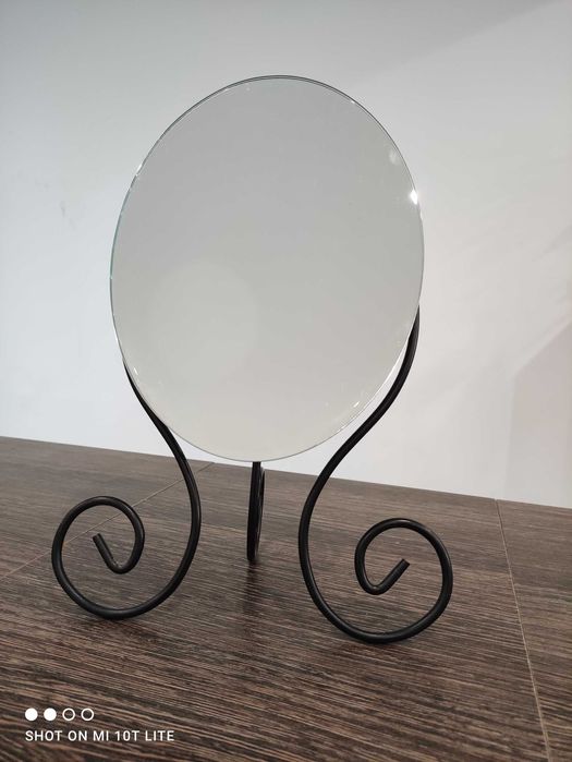 Lustra IKEA Myken lusterko na toaletkę