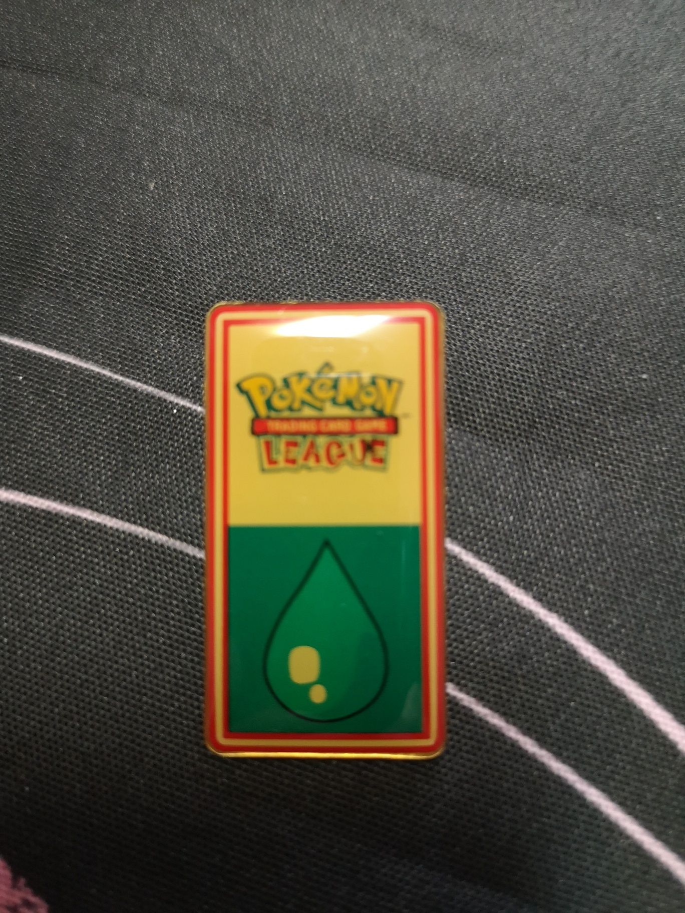 pokemon pin oficial ano 2000