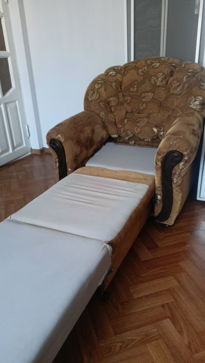 Раскладное кресло.