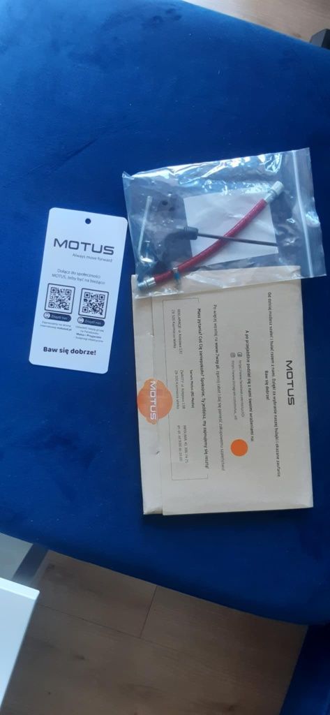 Hulajnoga elektryczna Motus Scooty 10 PLUS 2022
