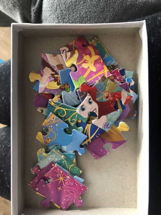 Puzzle ksiezniczki barbie 3+ 30 szt