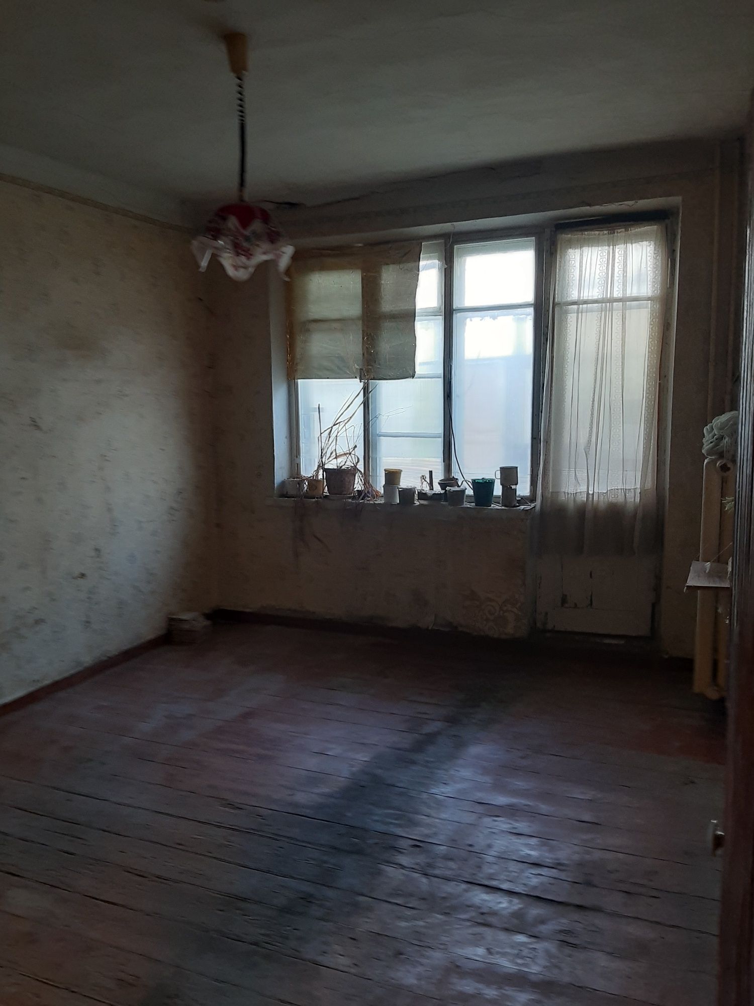 Продам 2х к Американку возле метро хтз