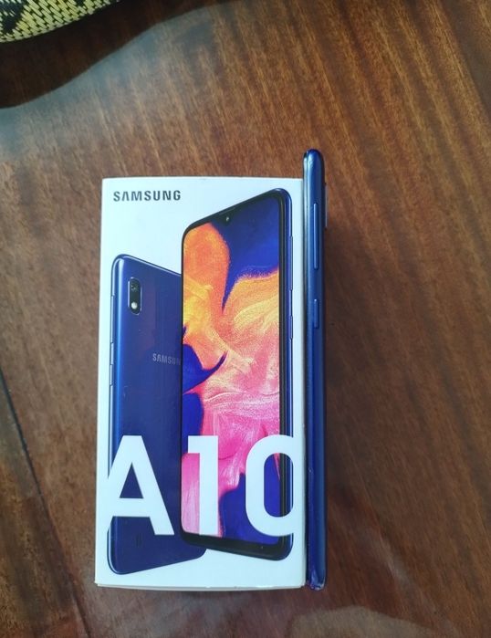 Телефон Samsung galaxy a10 32/4