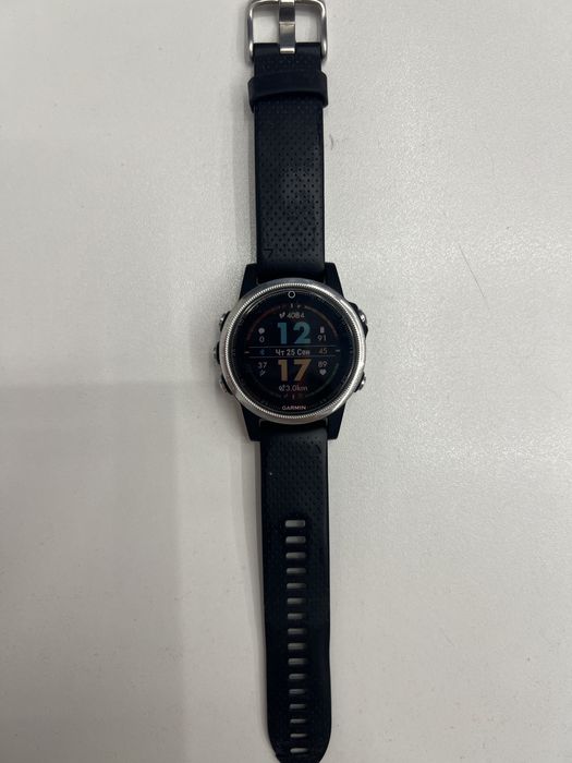 Годинник Garmin fenix 5s