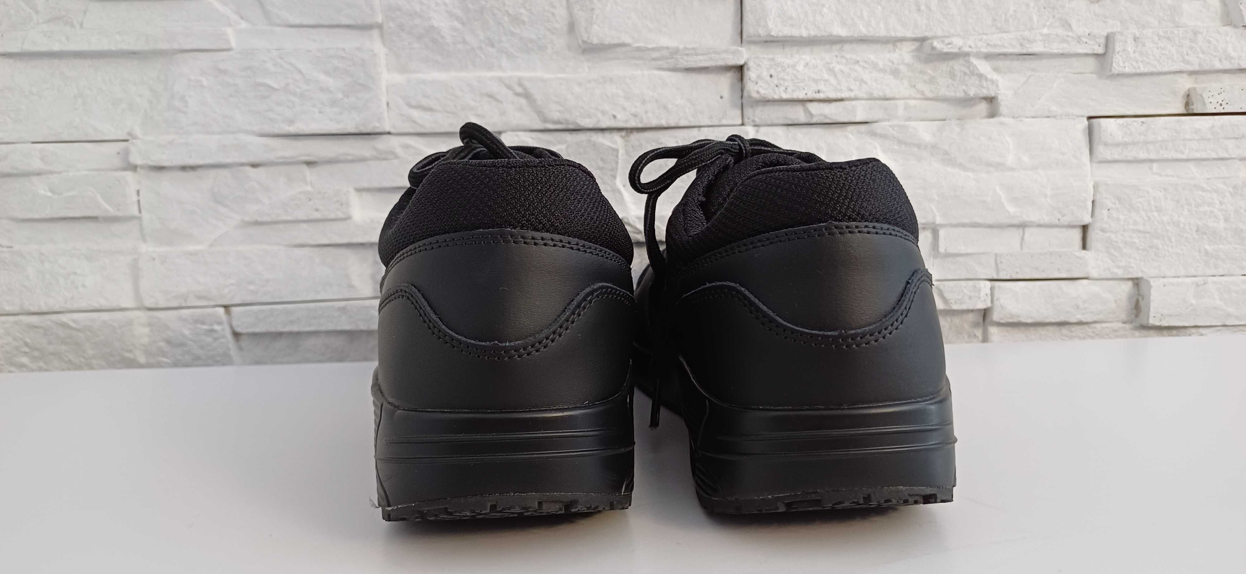 Buty SAFETY JOGGER WORKS roz.42 wkł.26,5 cm.