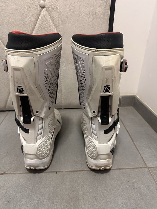 Buty mx Leatt 5.5 flexlock biale. Rozmiar 47 jak nowe.