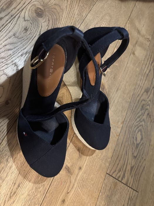 Półbuty Flag High Wedge Espad Closed Toe FW0FW08494 Granatowy