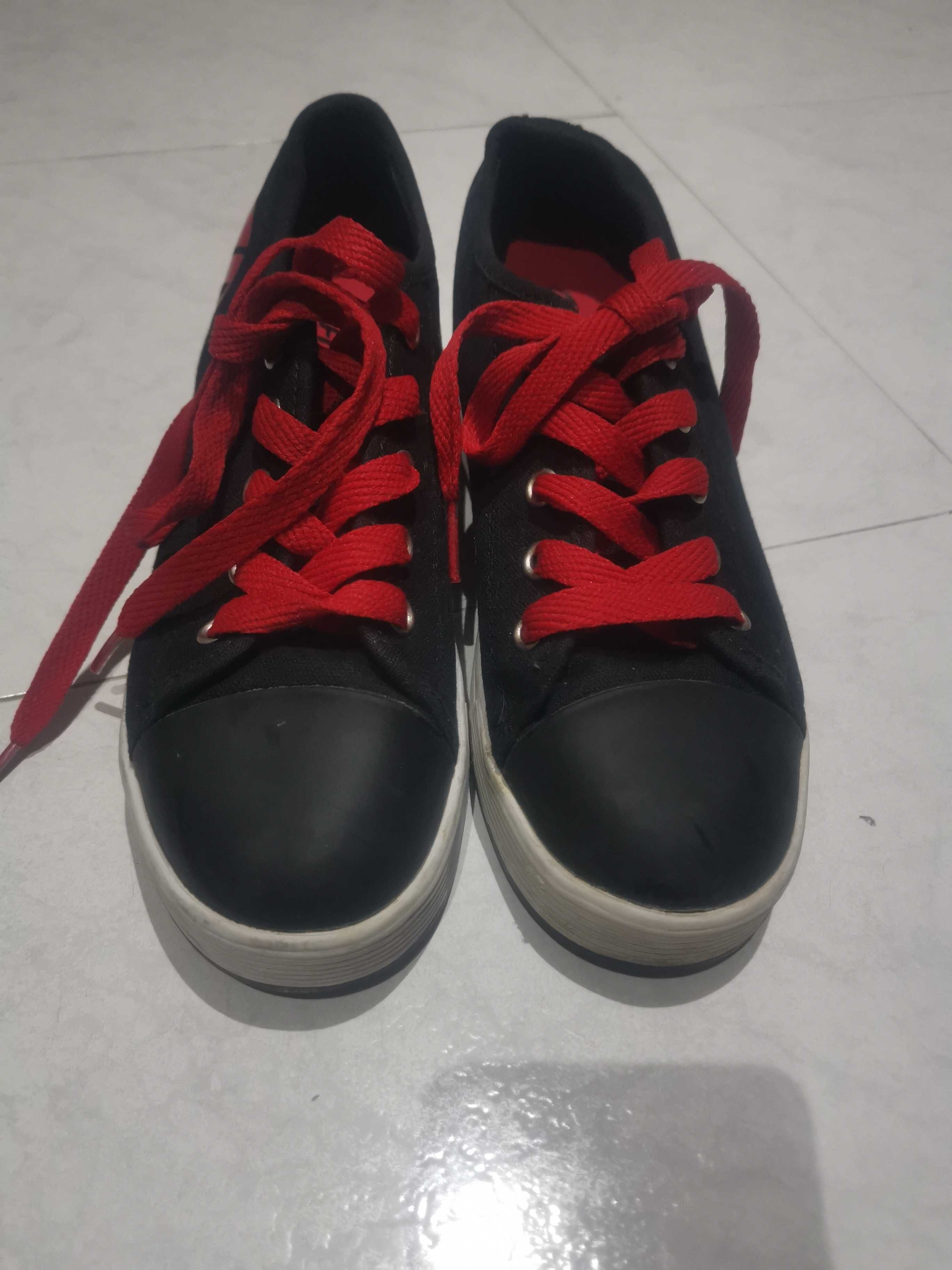 Tenis com rodinhas
