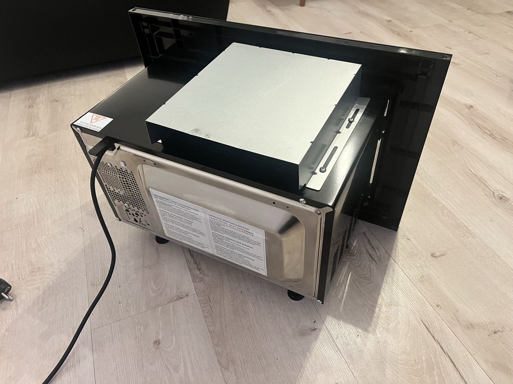 Kuchenka mikrofalowa do zabudowy Amica AMGB20E2GB jak nowa