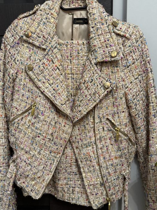 Piękny zestaw spódnica i kurtka