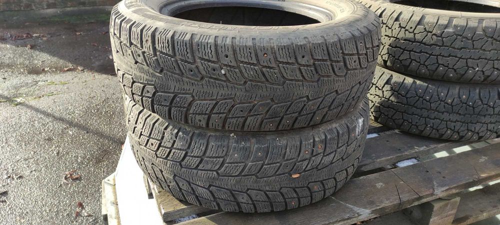 175/70/R13  шини зимові Мішелін і Росава