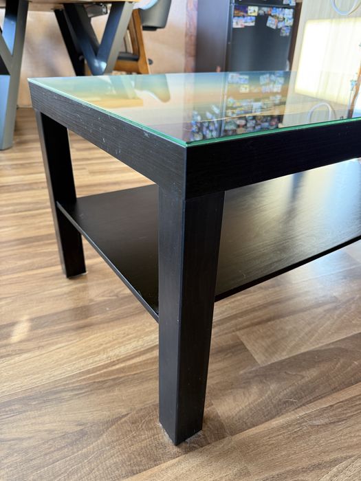 Stolik kawowy do salonu