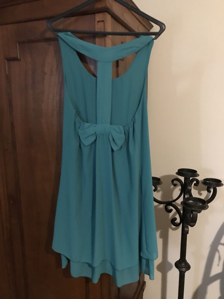 Vendo vestido de festa