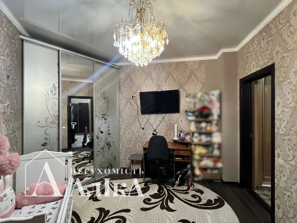 Продам 1-кімнатну квартиру з ремонтом в ЖК Нова Будова 1