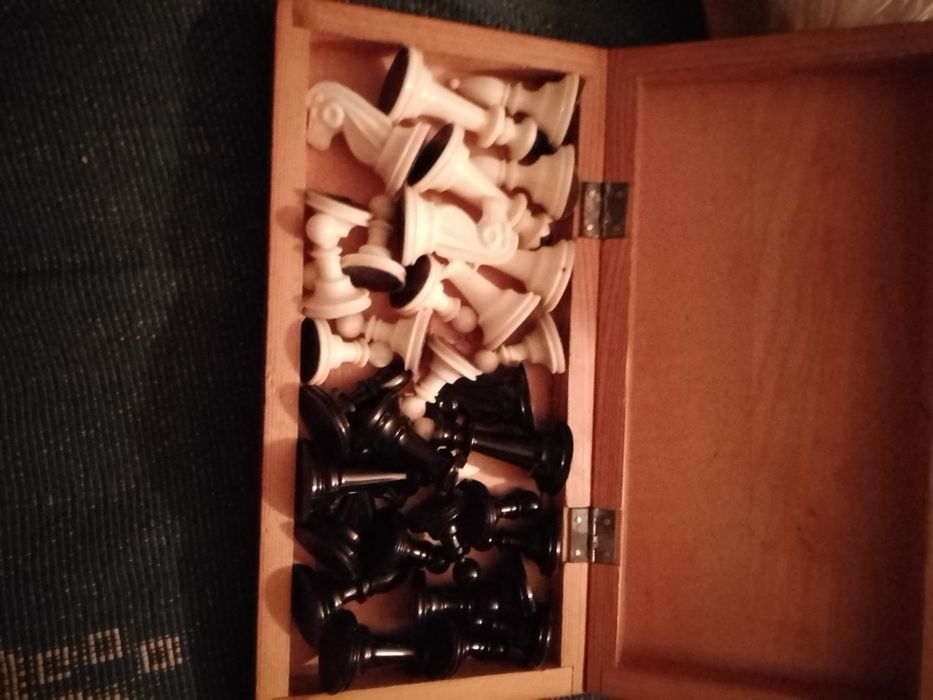 Шахматы магнитные 3 в 1,шашки,домино