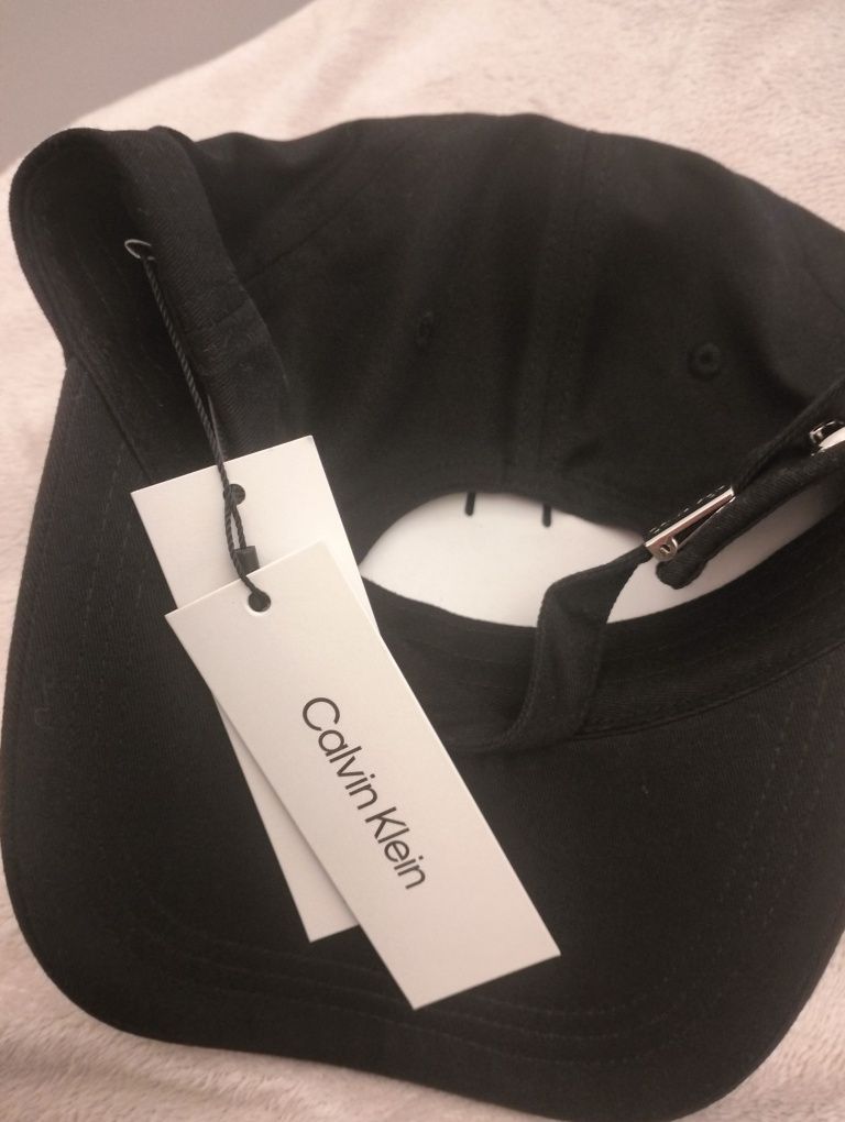 Boné Calvin Klein