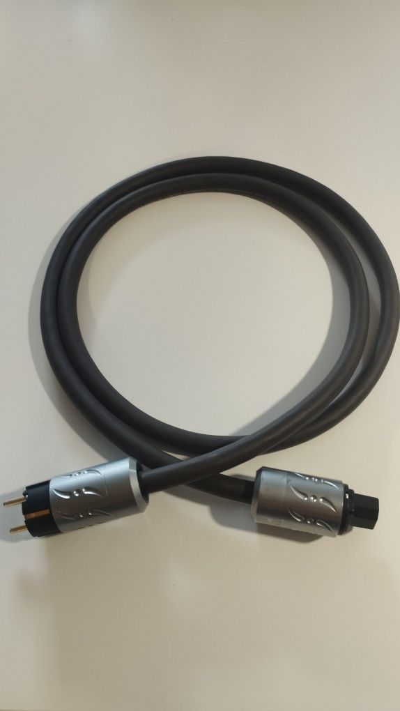 Kabel zasilający Yarbo SP-8000PW 1,8 m.  Wtyki Viborg