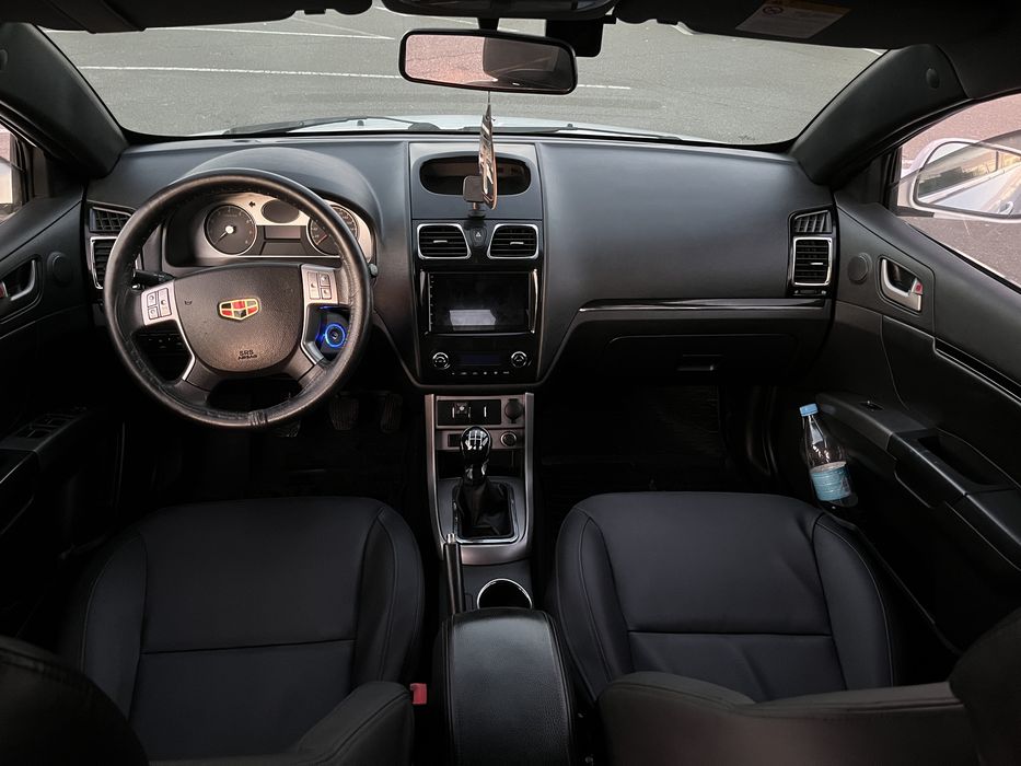 Geely Emgrand EC7 2012